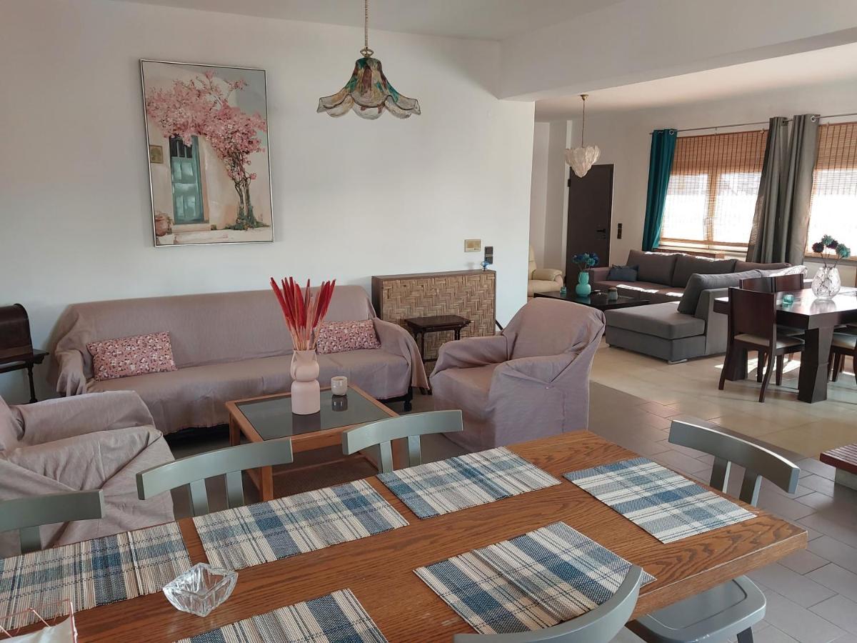 Passatempo Casa - 3 Bedroom Apartment Close To The Swimming Pool Gerani  Eksteriør bilde