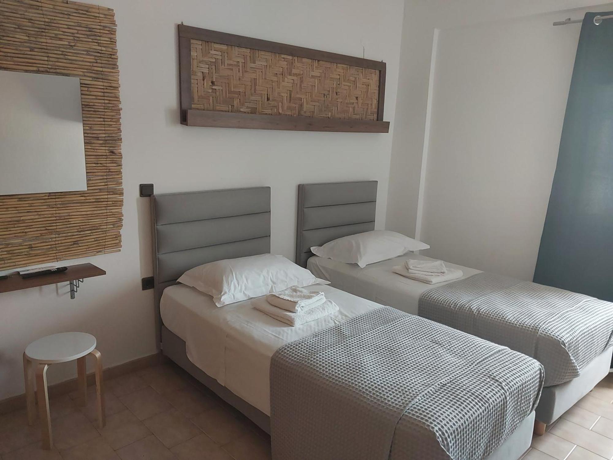 Passatempo Casa - 3 Bedroom Apartment Close To The Swimming Pool Gerani  Eksteriør bilde
